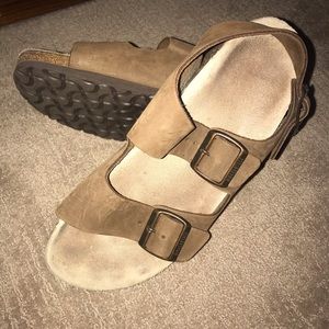 Birkenstock’s with strap